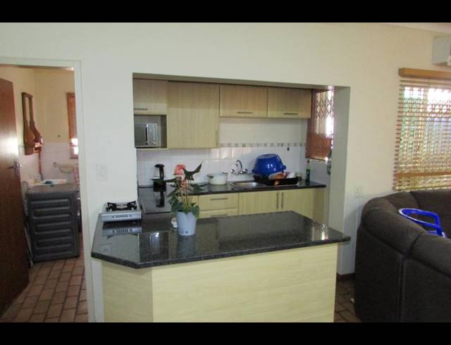 6 BEDROOM HOUSE FOR SALE IN WHITE RIVER EXT 5